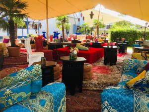 Delhi Beistelltisch klein 4